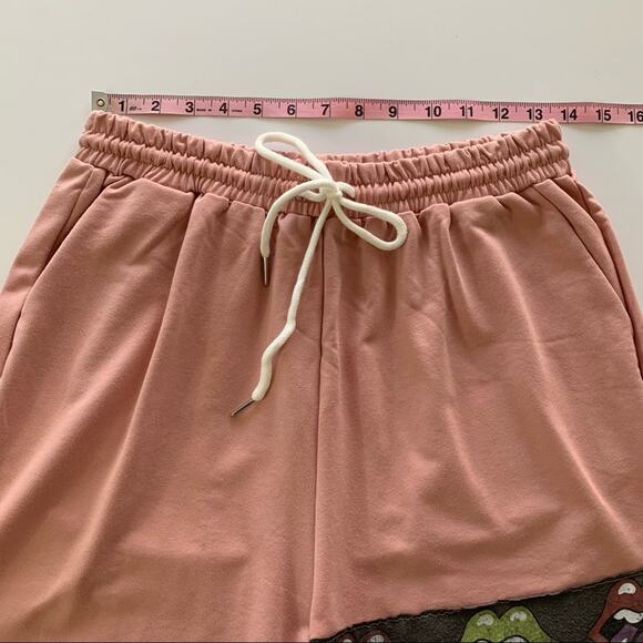 Via Penny Lane Reworked Apparel | The Rolling Stones Pink Graphic Shorts Large - Picture 2 of 10